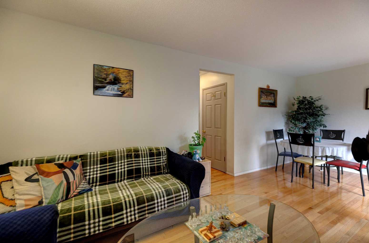 219 90 Avenue Se Unit 30, Calgary, AB T2J 0A3