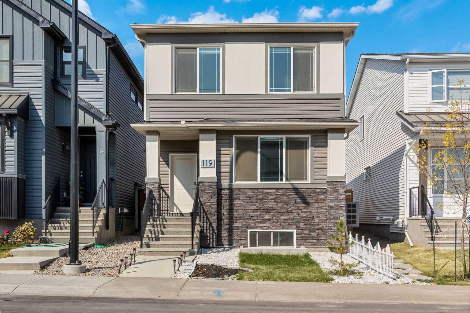 119 Herron St NE, Calgary, AB T3P 1Y9