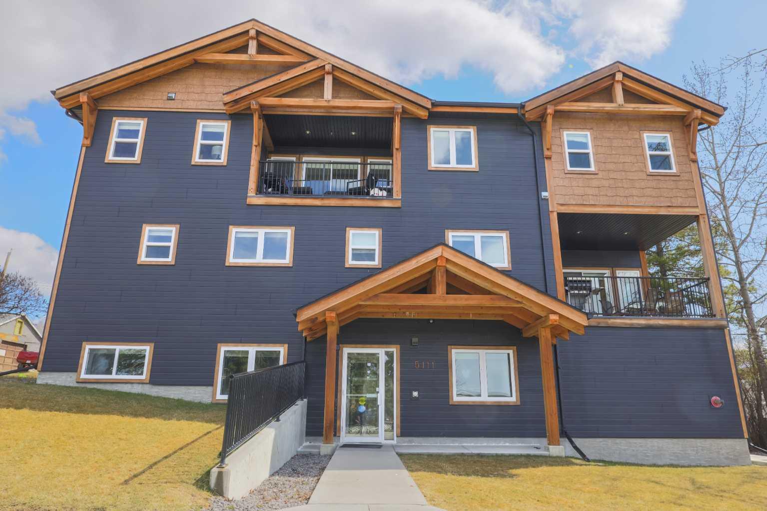53 Street Unit 5111, Rocky Mountain House, AB T4T 1E4