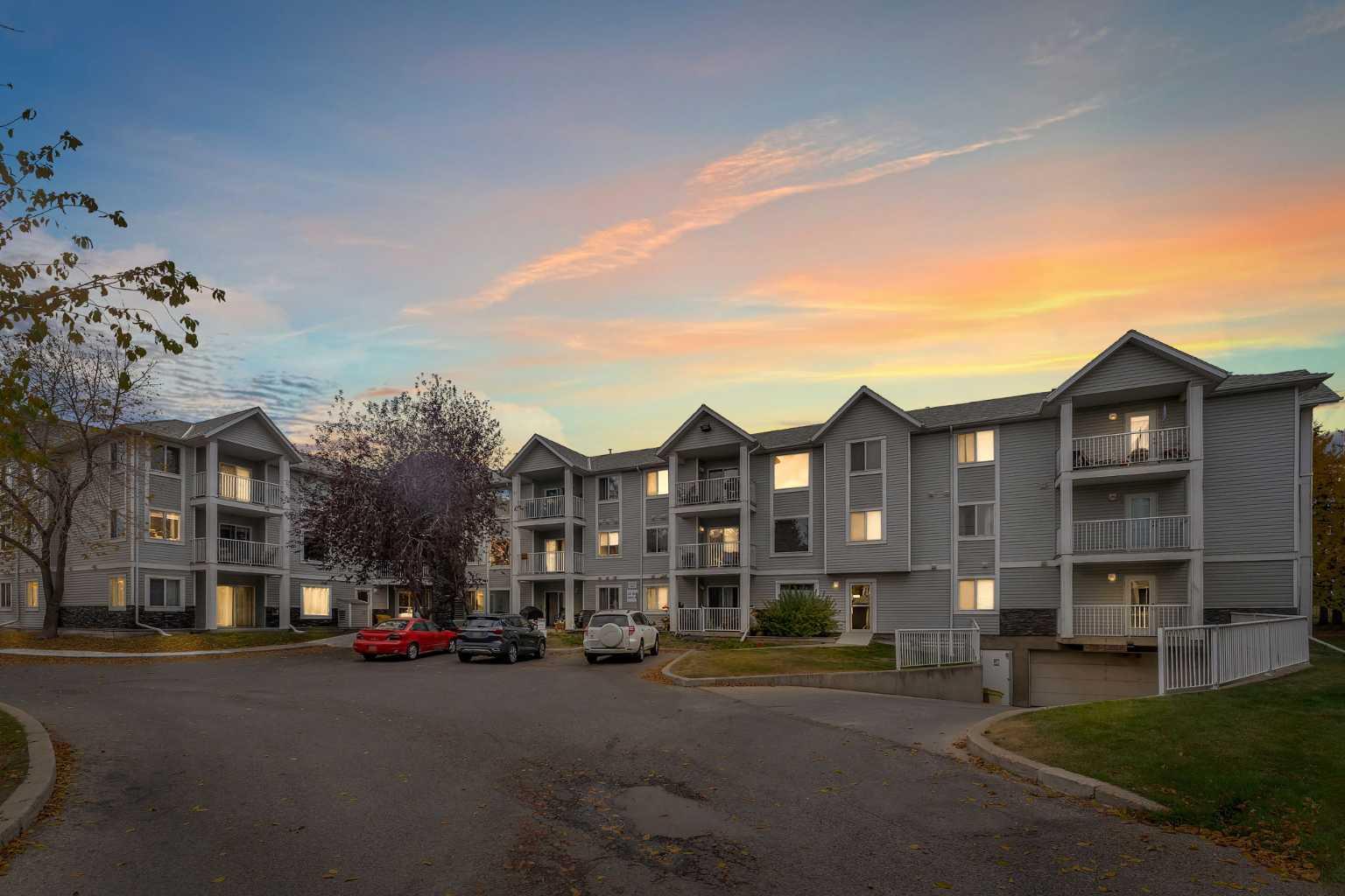 1307 Valleyview Park Se Unit 307, Calgary, AB T2B 3R6