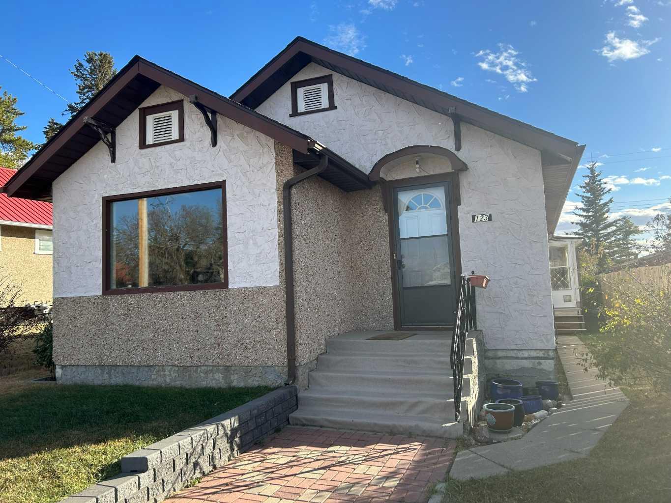 123 Centre St, Torrington, AB T0M 2B0