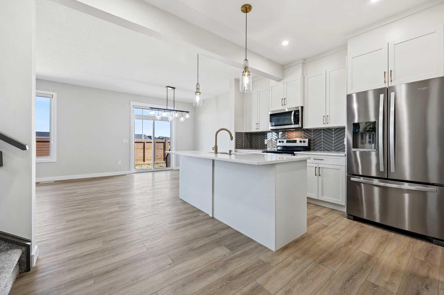 592 Savanna Cres NE, Calgary, AB T3J 5P1
