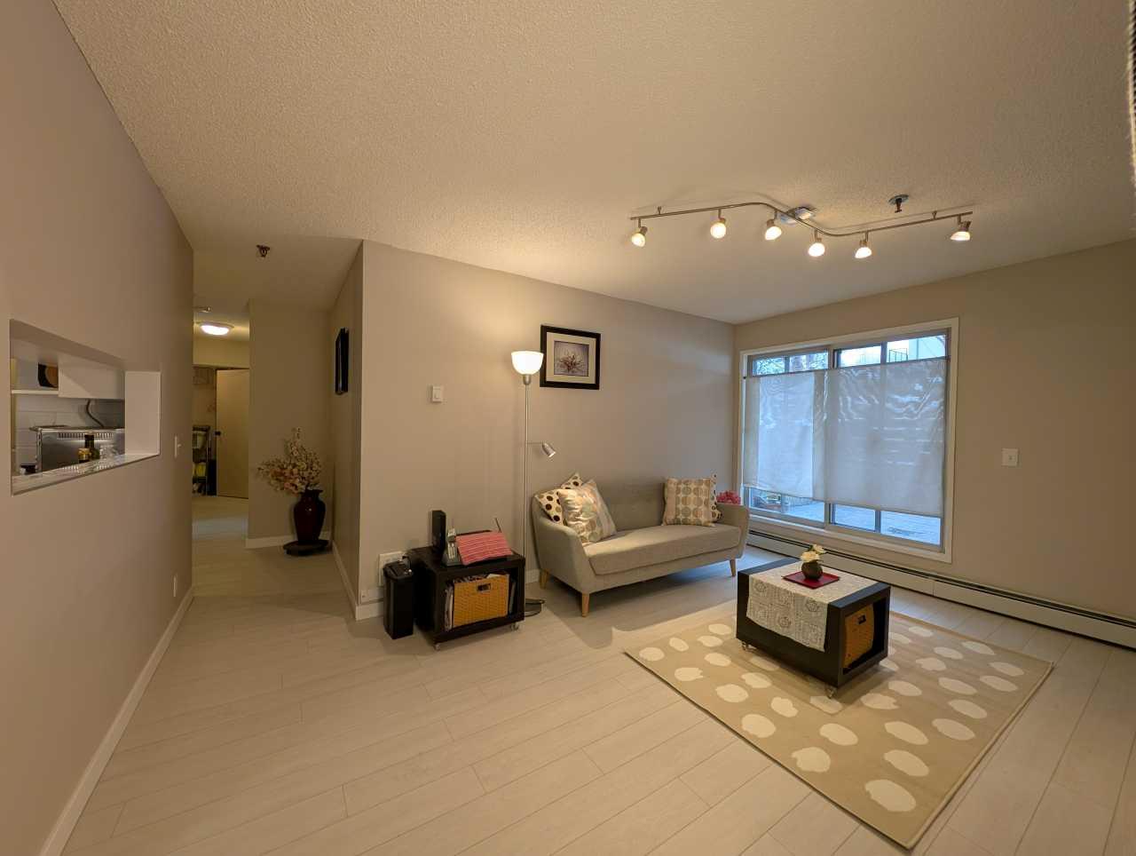 525 56 Avenue Sw Unit 114, Calgary, AB T2V 4Z9
