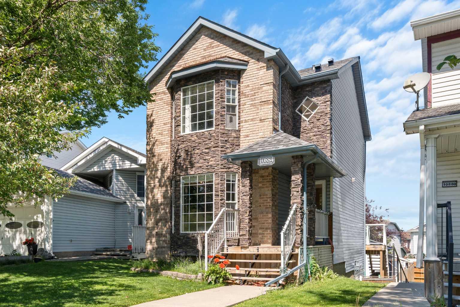 10884 Hidden Valley Dr NW, Calgary, AB T3A 5H2