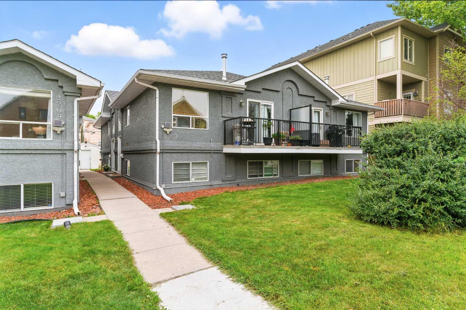 2207 28 Street Sw Unit 2, Calgary, AB T3E 2H5