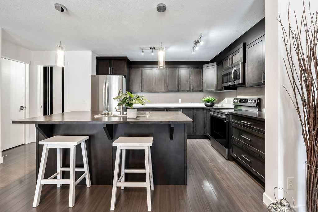 308 Redstone Vw, Calgary, AB T3N 0M9