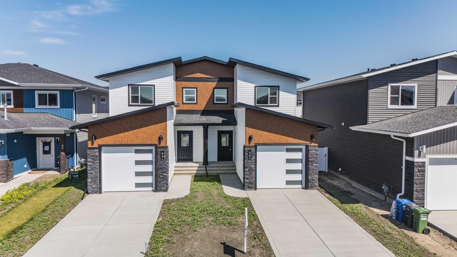 42 Earl Close, Red Deer, AB T4P 3G6