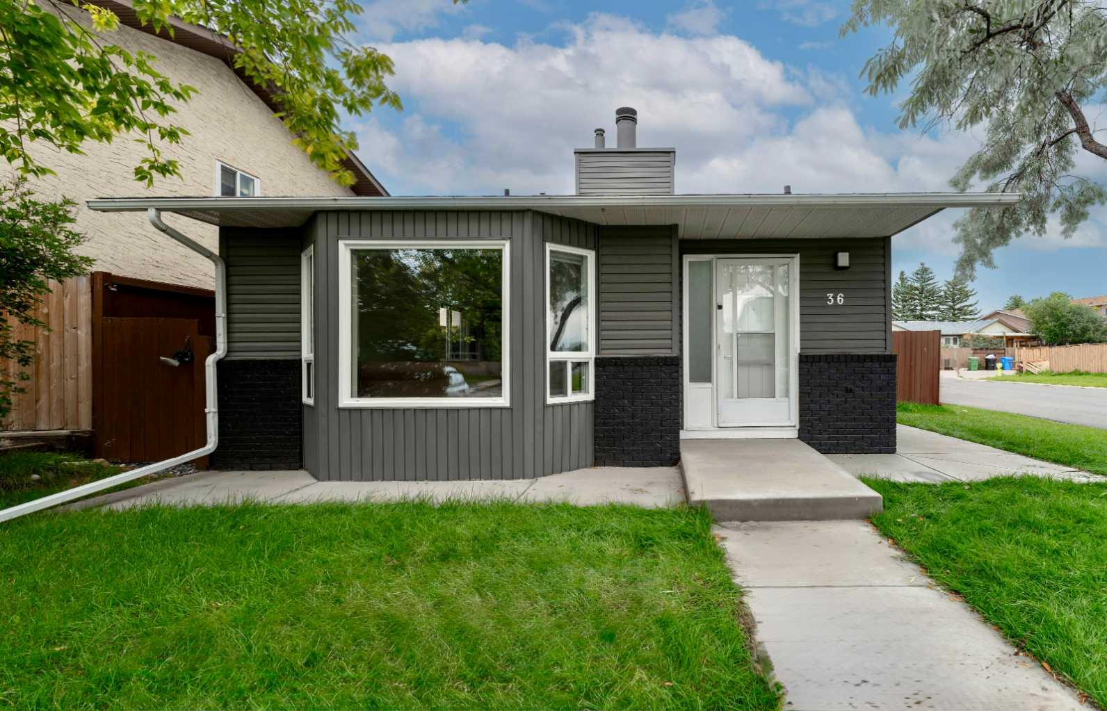 36 Whitehaven Rd NE, Calgary, AB T1Y 6A4