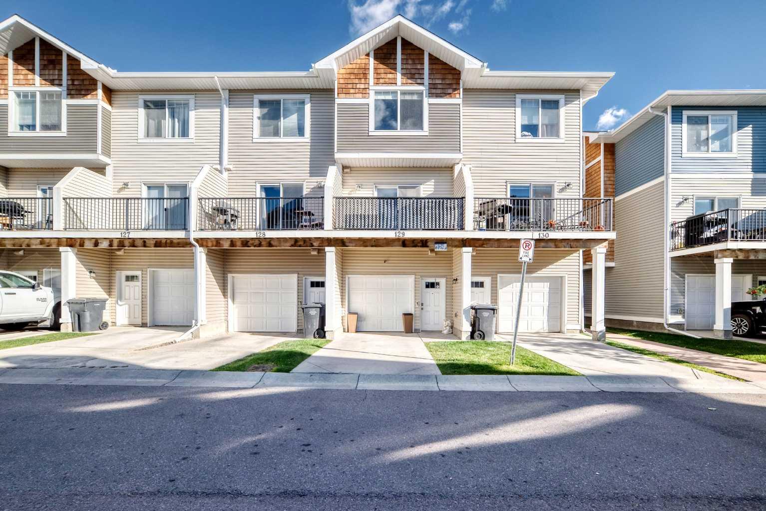 2802 Kings Heights Gate Se Unit 129, Airdrie, AB T4A 0T3