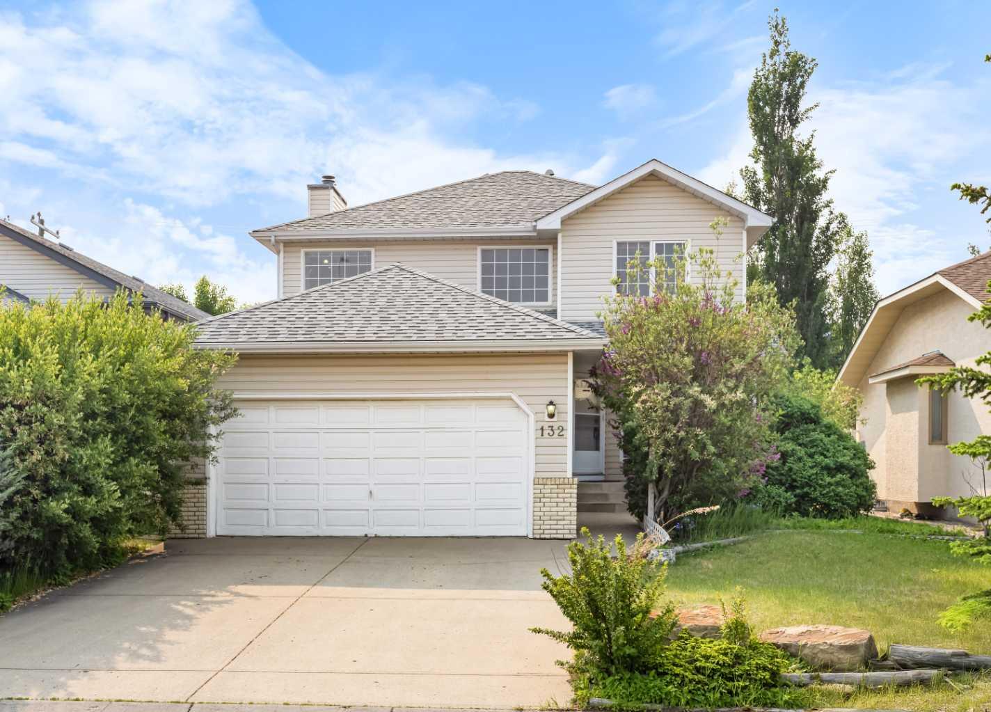 132 Hawkland Cir NW, Calgary, AB T3G 3R6