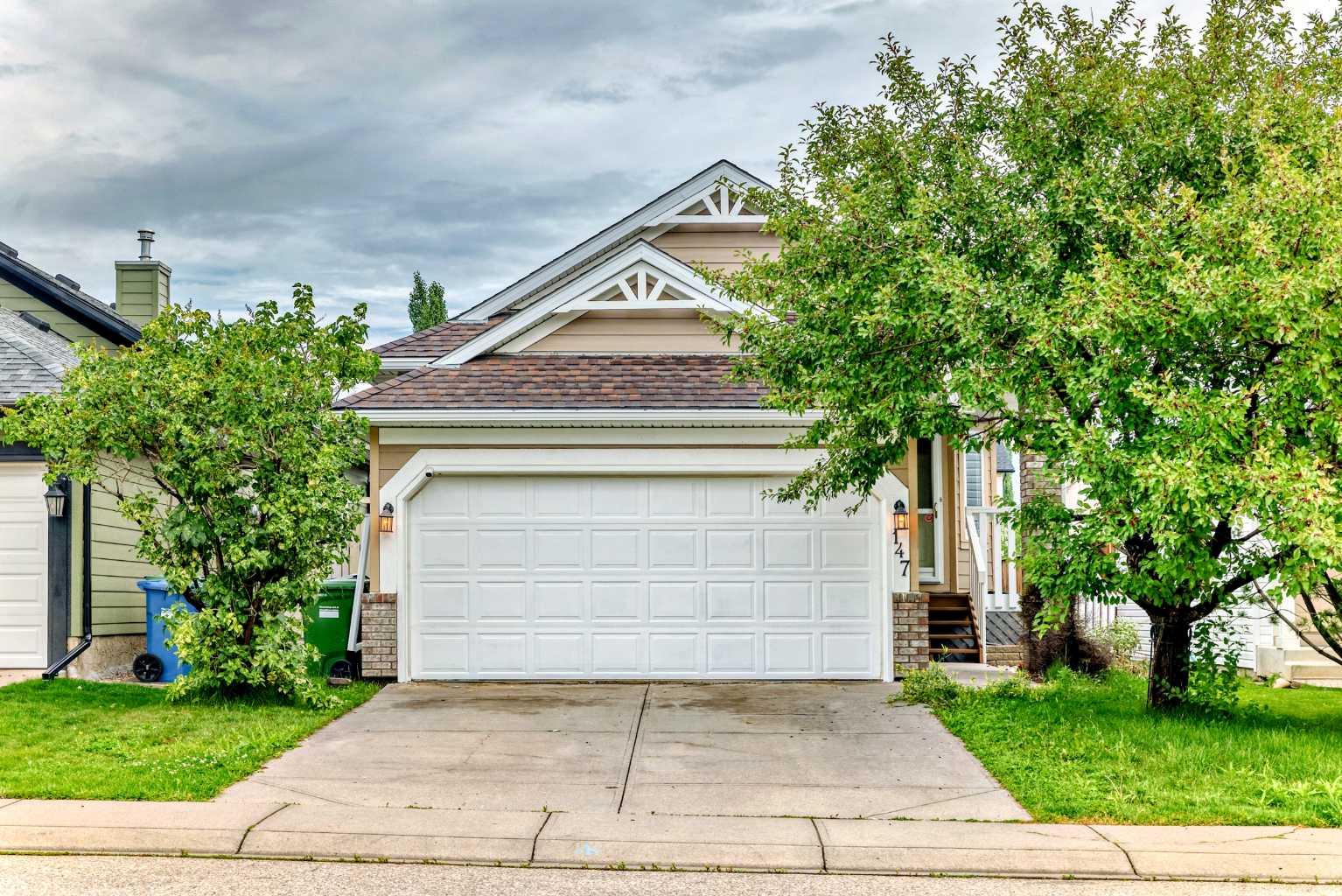 147 Coverton, Calgary, AB T3K 5B2