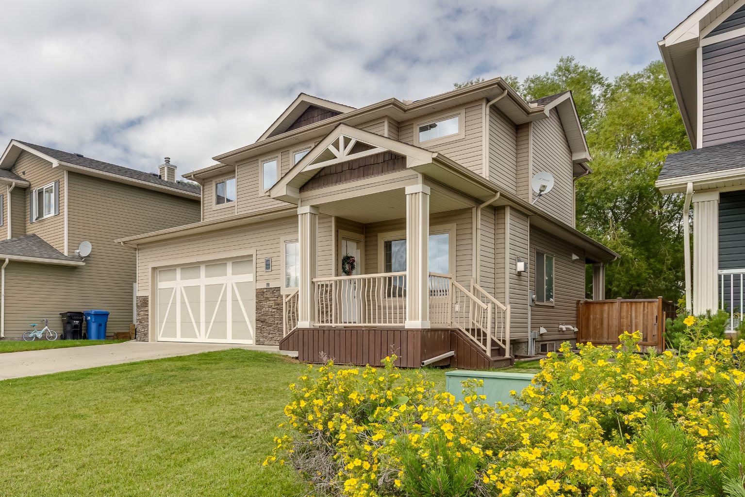 812 Stonehaven Dr, Carstairs, AB T0M 0N0