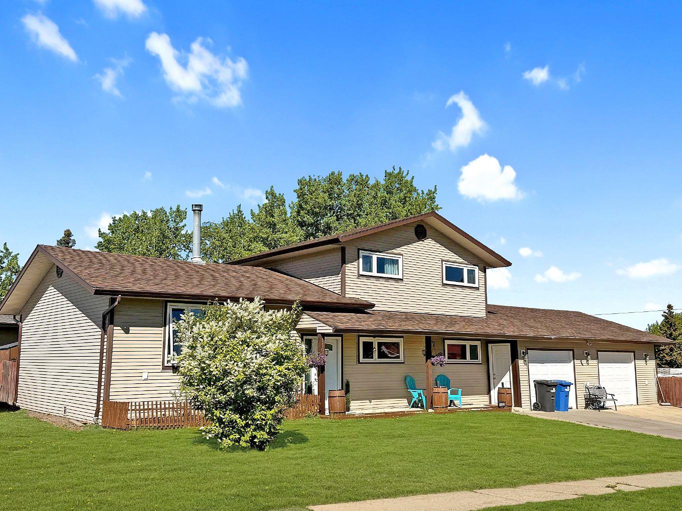 11002 Hoppe Ave, Grande Cache, AB T0E 0Y0