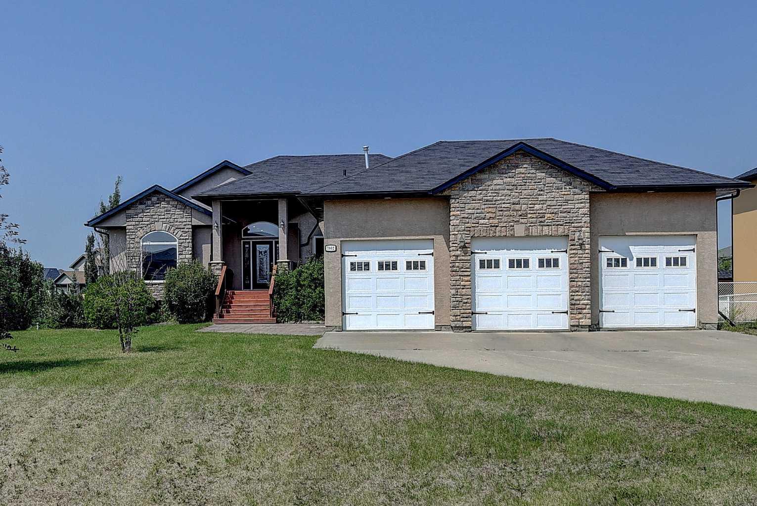 7802 Park Ln, Grande Prairie, AB T8X 0G4