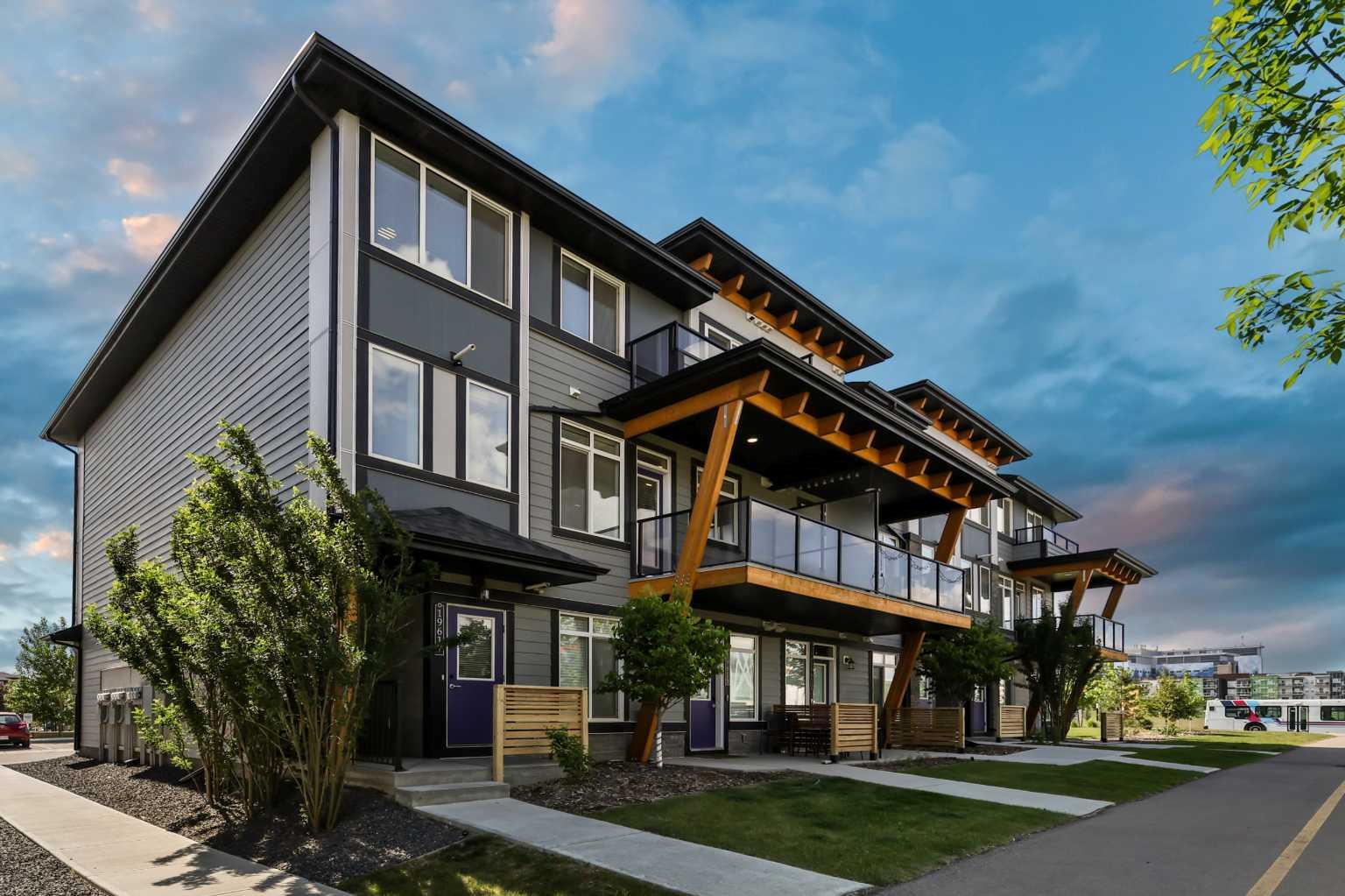 45 Street Se Unit 19617, Calgary, AB T3M 3A7