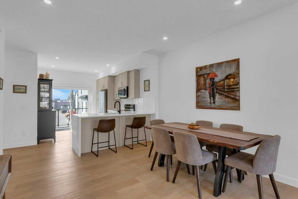 903 Mahogany Boulevard Se Unit 24, Calgary, AB T3M 3W9