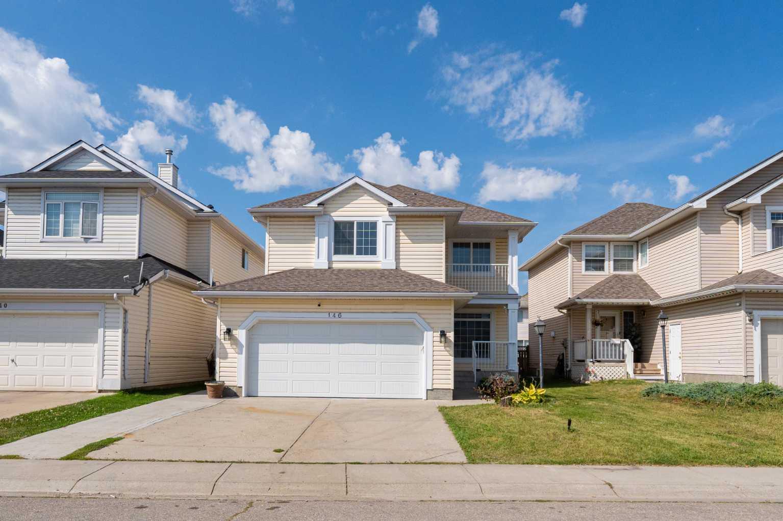 146 Coral Reef Close NE, Calgary, AB T3J 3Y6