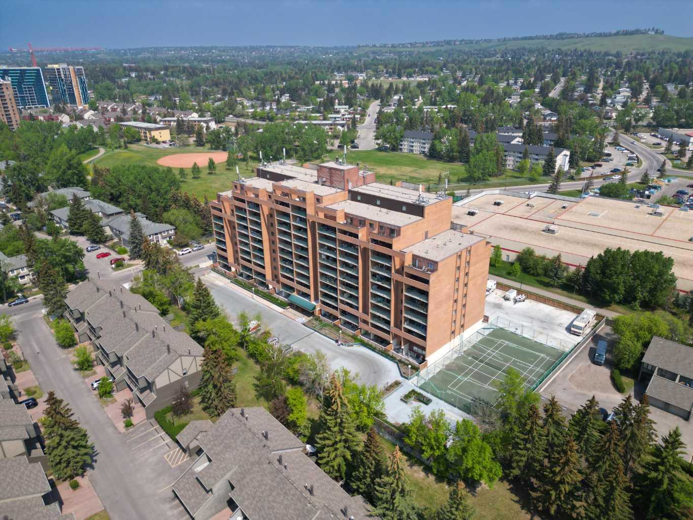 5204 Dalton Drive Nw Unit 212, Calgary, AB T3A 3H1
