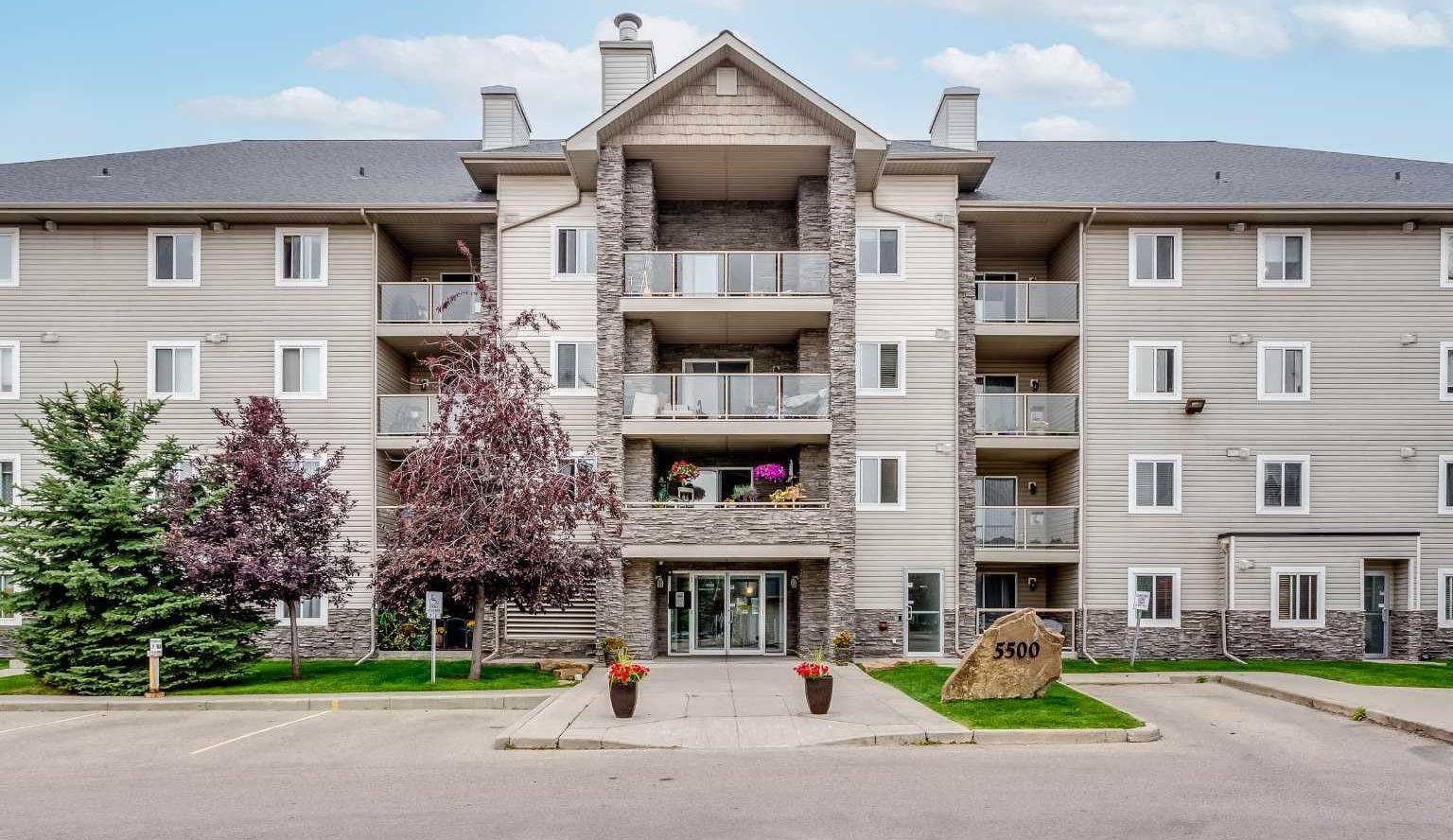 5500 Somervale Court Sw Unit 203, Calgary, AB T2Y 4L9