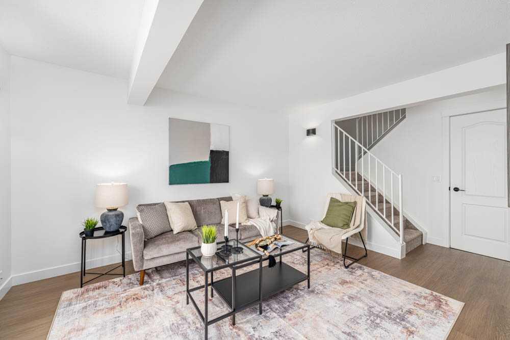1055 72 Avenue Nw Unit 20, Calgary, AB T2K 5S4