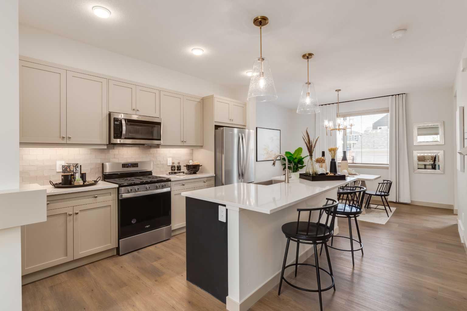 519 Lawthorn Way SE, Airdrie, AB T4A 3N9