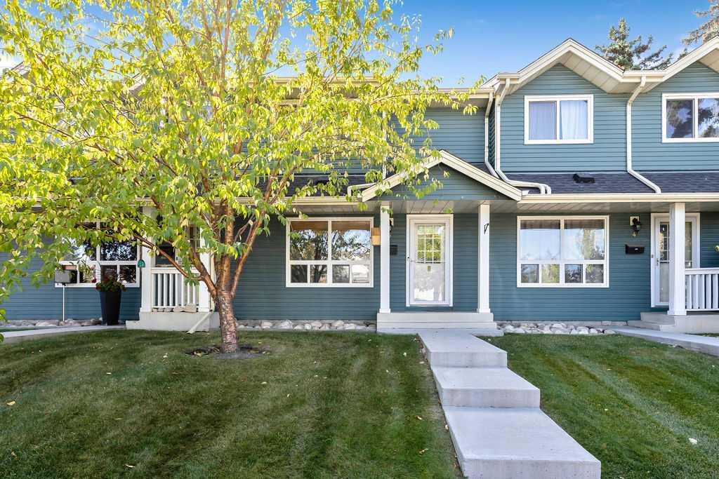 6 Queen Anne Close SE, Calgary, AB T2J 6N6