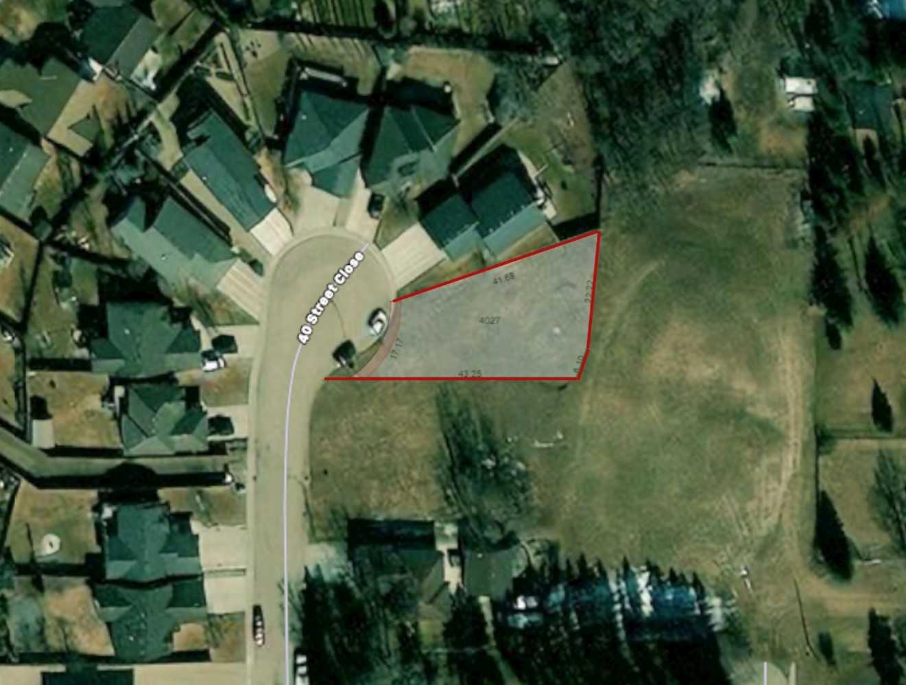 40 Streetclose Unit 4027 Street Close, Ponoka, AB T4J 1A9