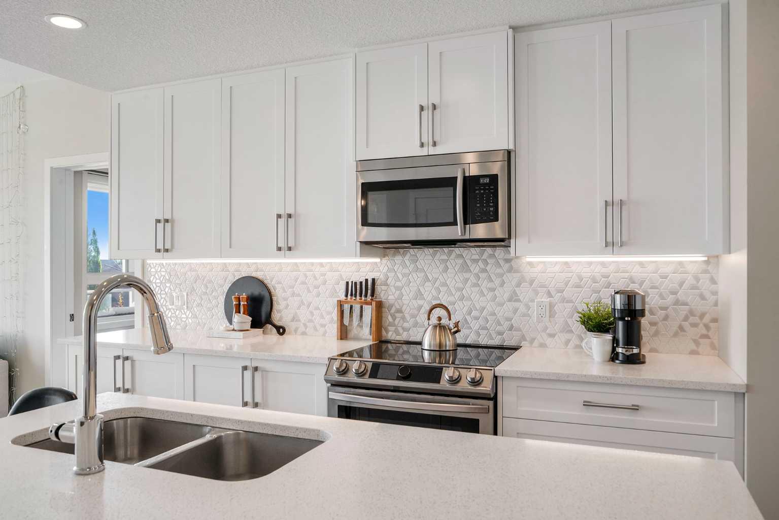 8530 8a Avenue Sw Unit 318, Calgary, AB T3H 6A7