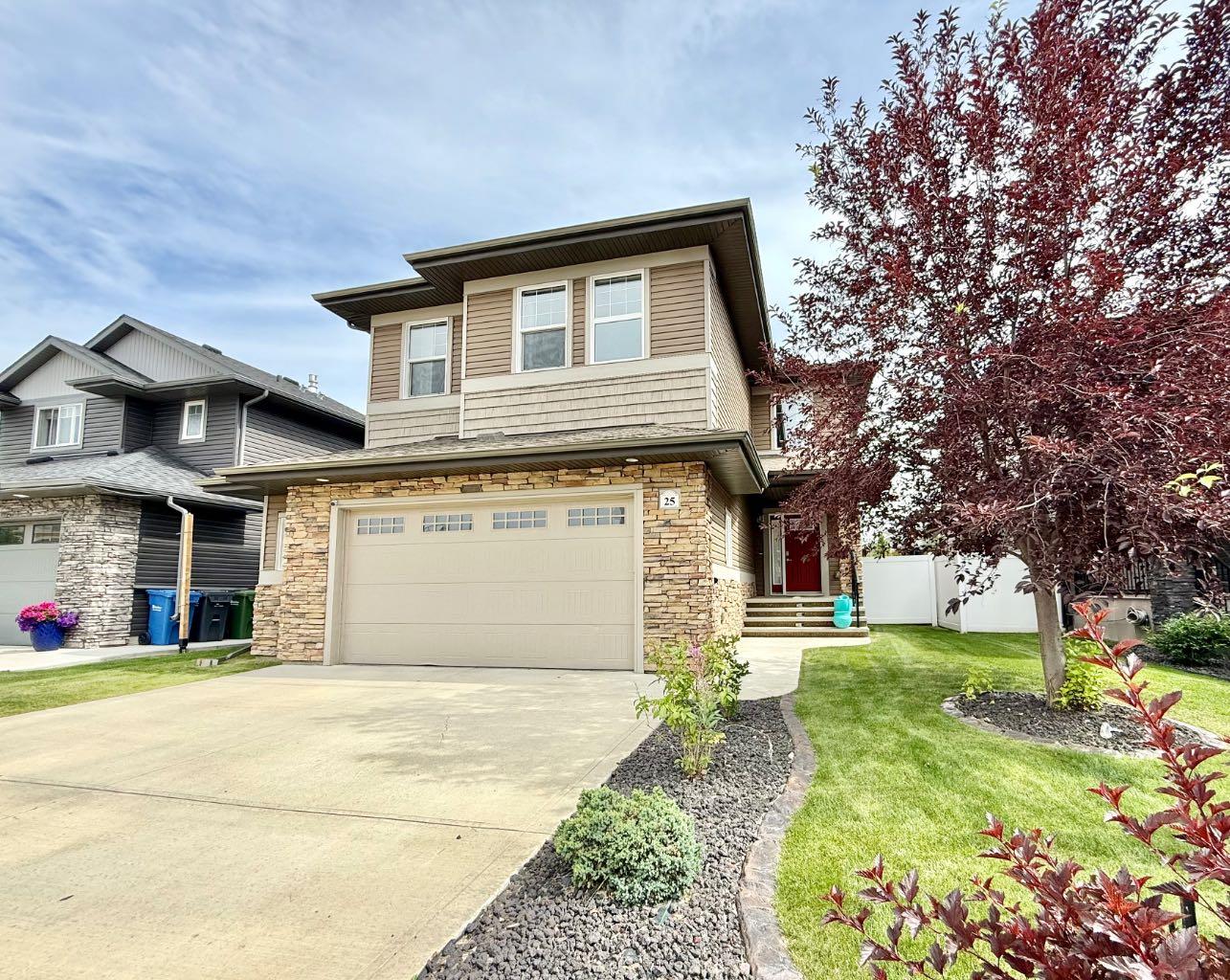 25 Lazaro Close, Red Deer, AB T4R 0R6