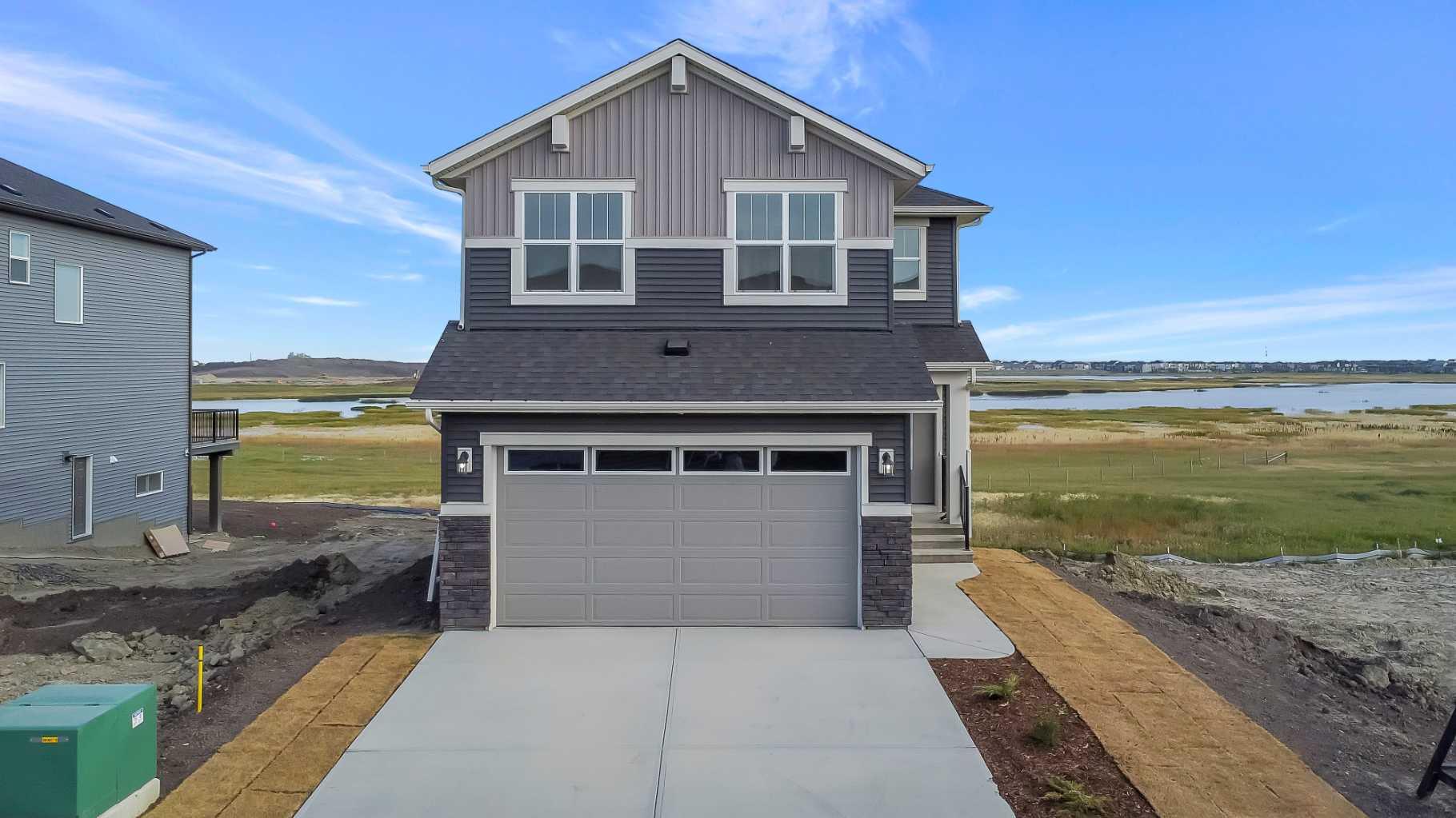 100 Corner Glen Mnr NE, Calgary, AB T3N 1B9