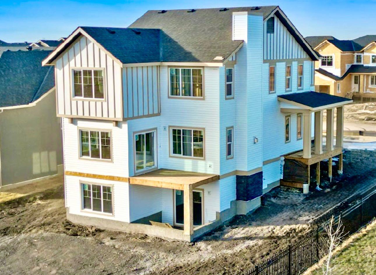 37 N Bridges Lndg, Langdon, AB T0J 1X3