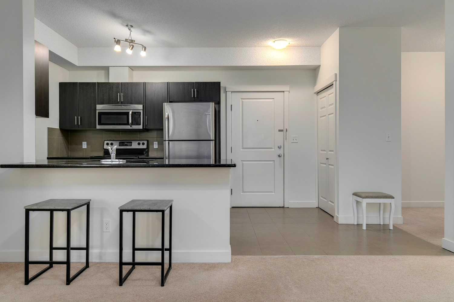 3950 46 Avenue Nw Unit 305, Calgary, AB T3A 0L9