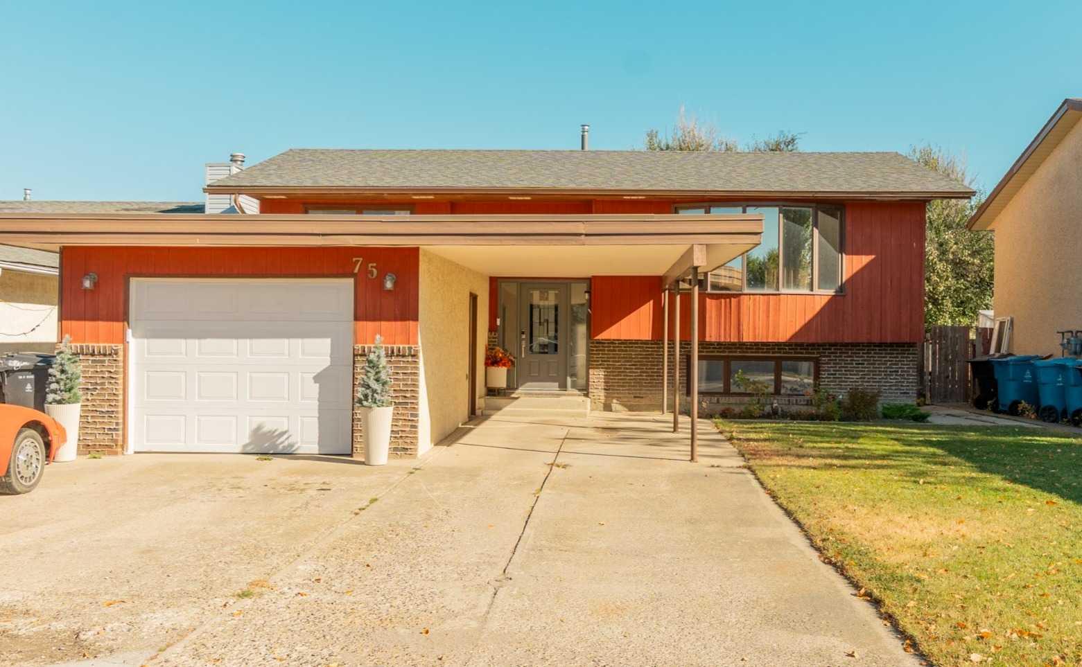 75 Oxford Rd W, Lethbridge, AB T1K 4V6