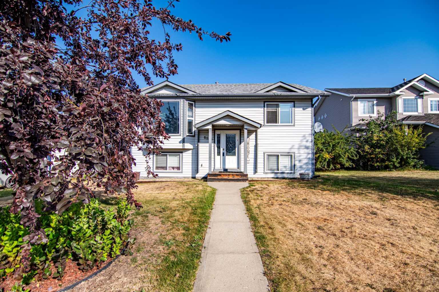5836 Park St, Blackfalds, AB T4M 0G1