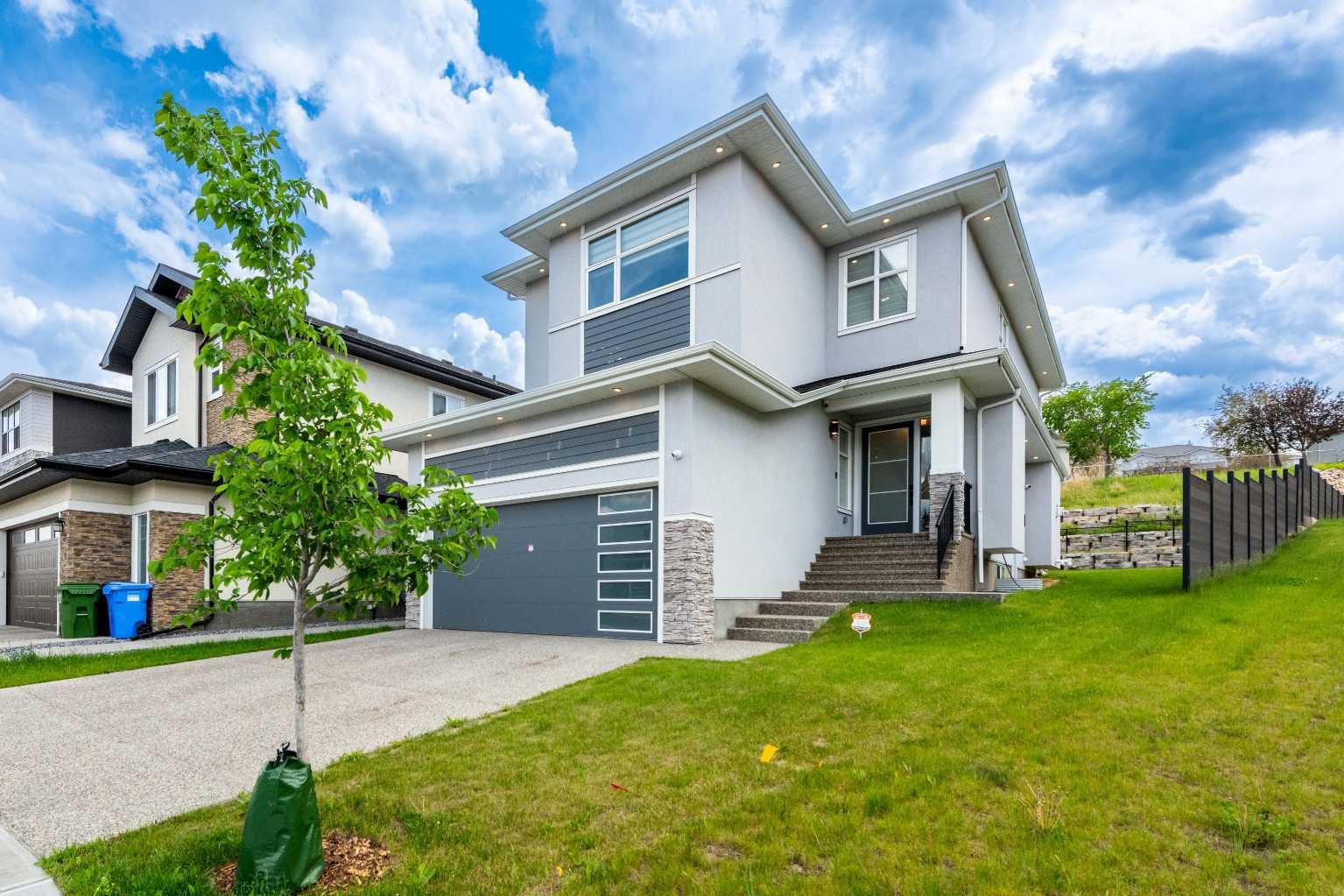 53 Hampstead Mews NW, Calgary, AB T3A 2Z5