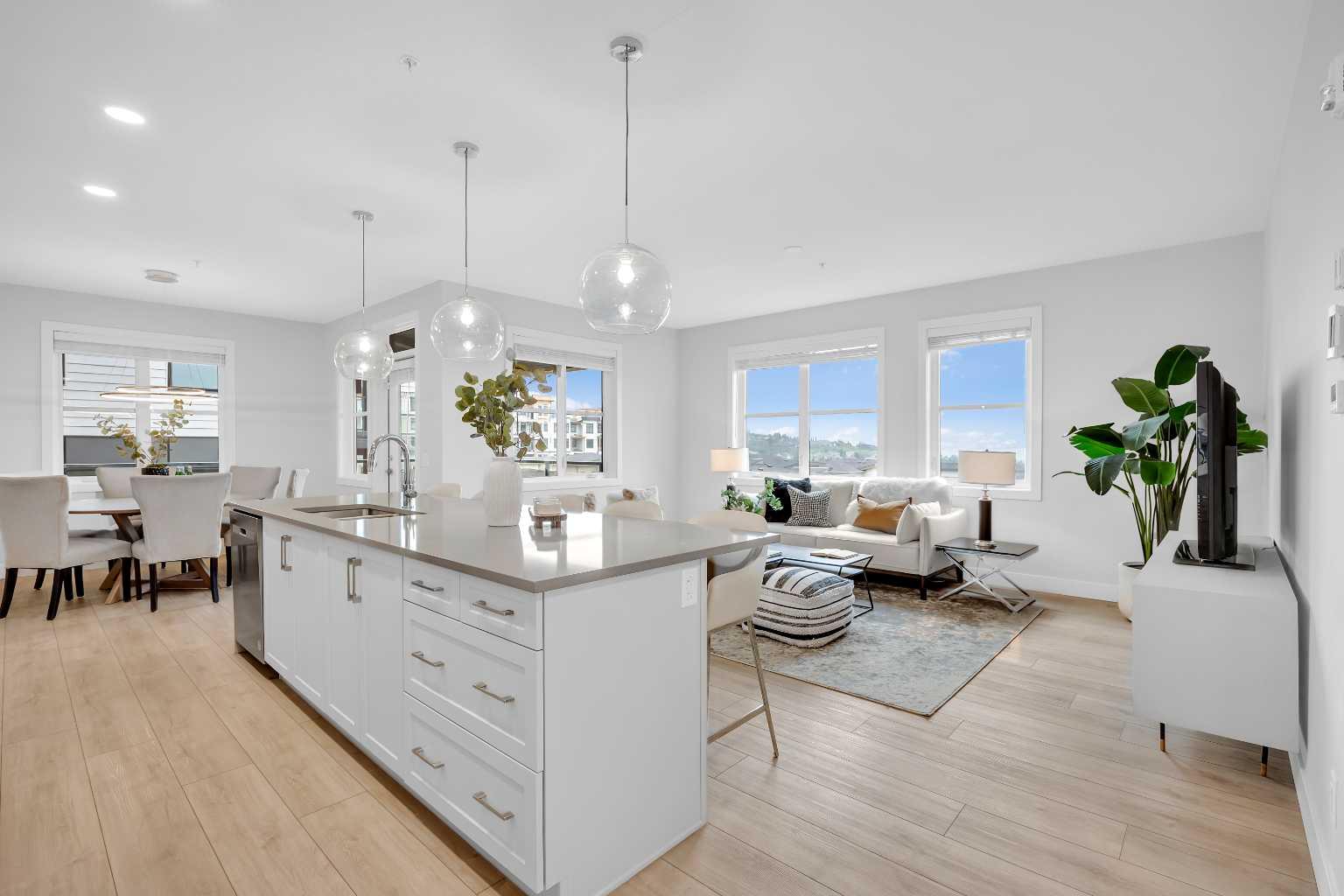 8355 19 Avenue Sw Unit 306, Calgary, AB T3H 6G3
