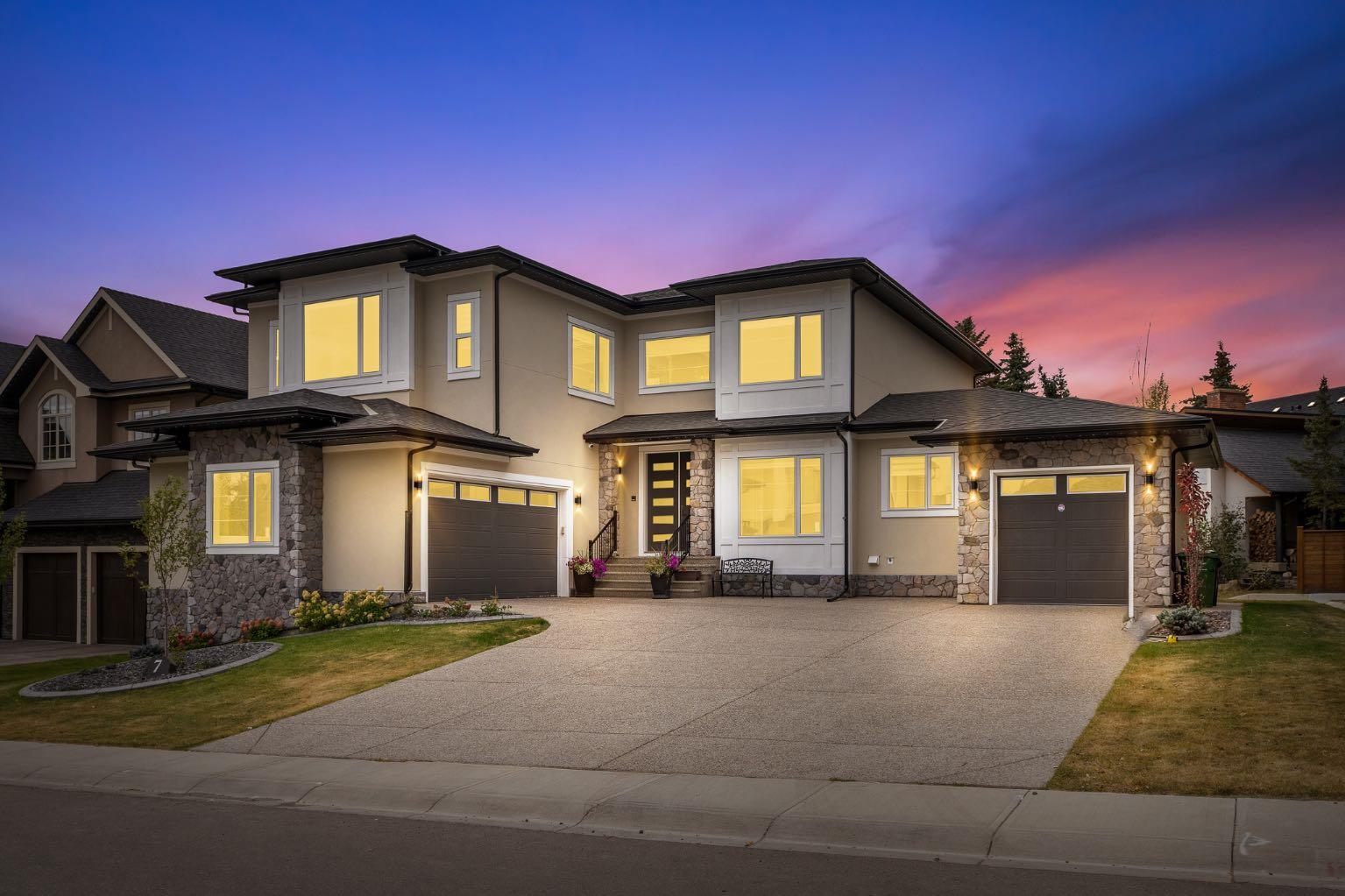 7 Mystic Ridge Way SW, Calgary, AB T3H 1S7