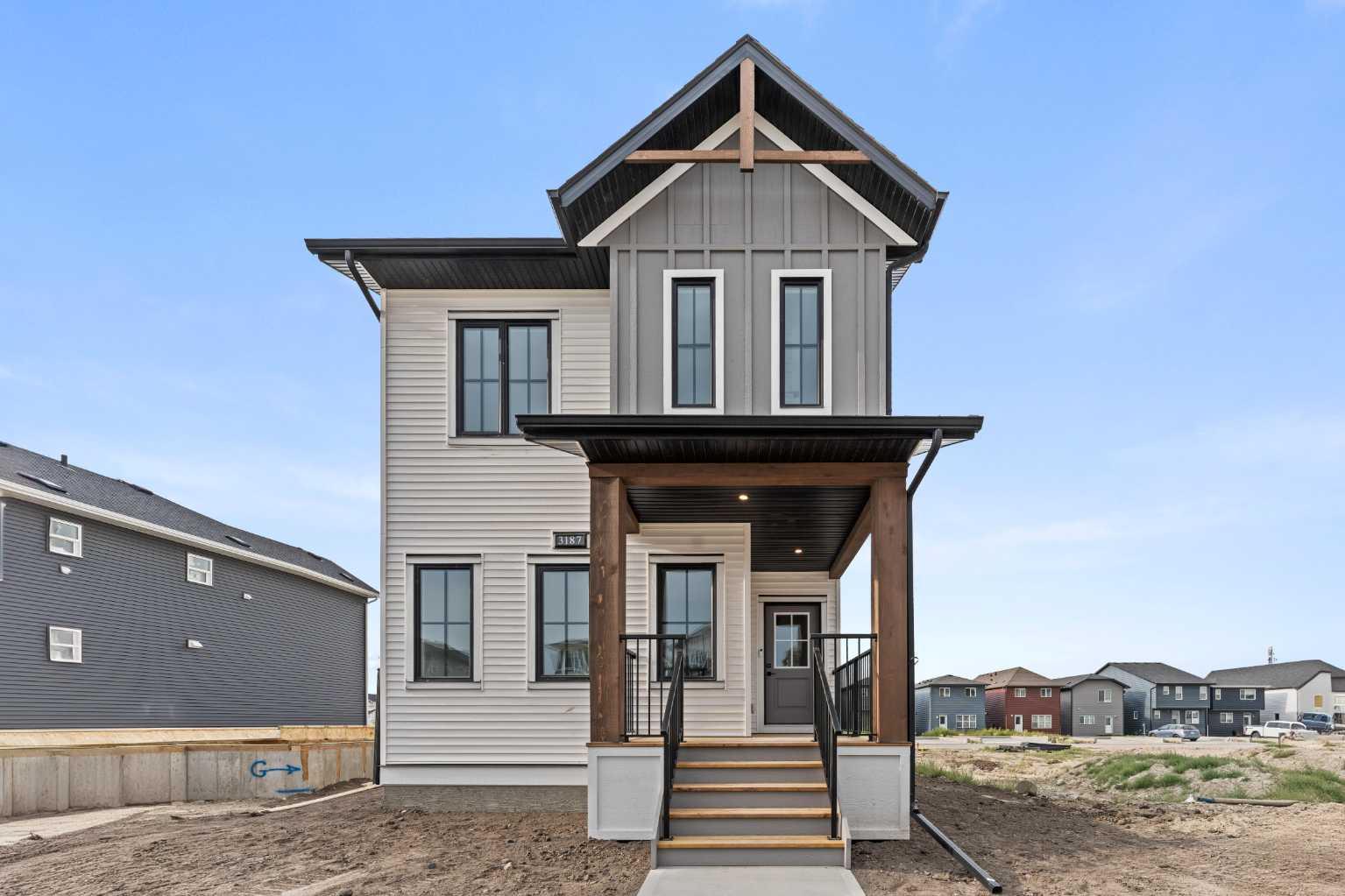 3187 Chinook Winds Dr SW, Airdrie, AB T4B 3S5