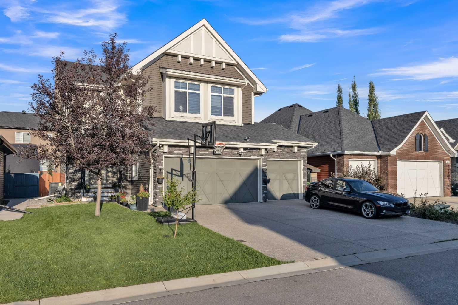233 Aspenmere Cir, Chestermere, AB T1X 0T6