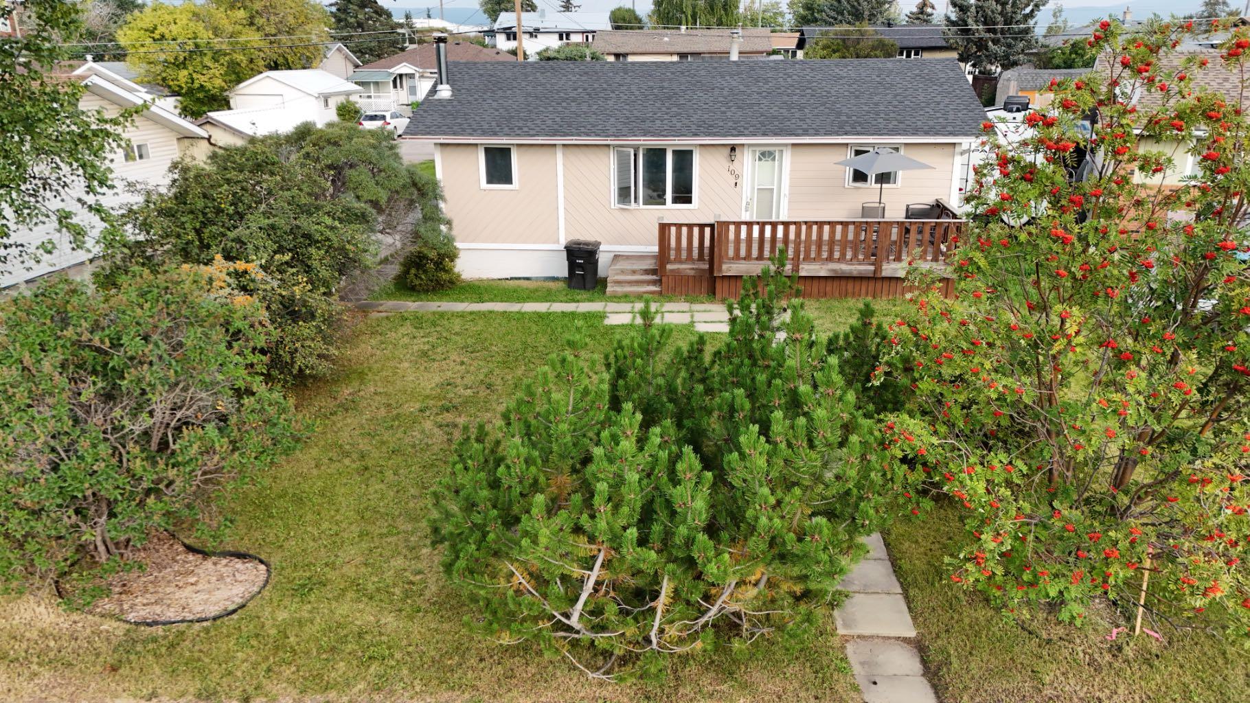 109 Cadomin Sq, Hinton, AB T7V 1P2