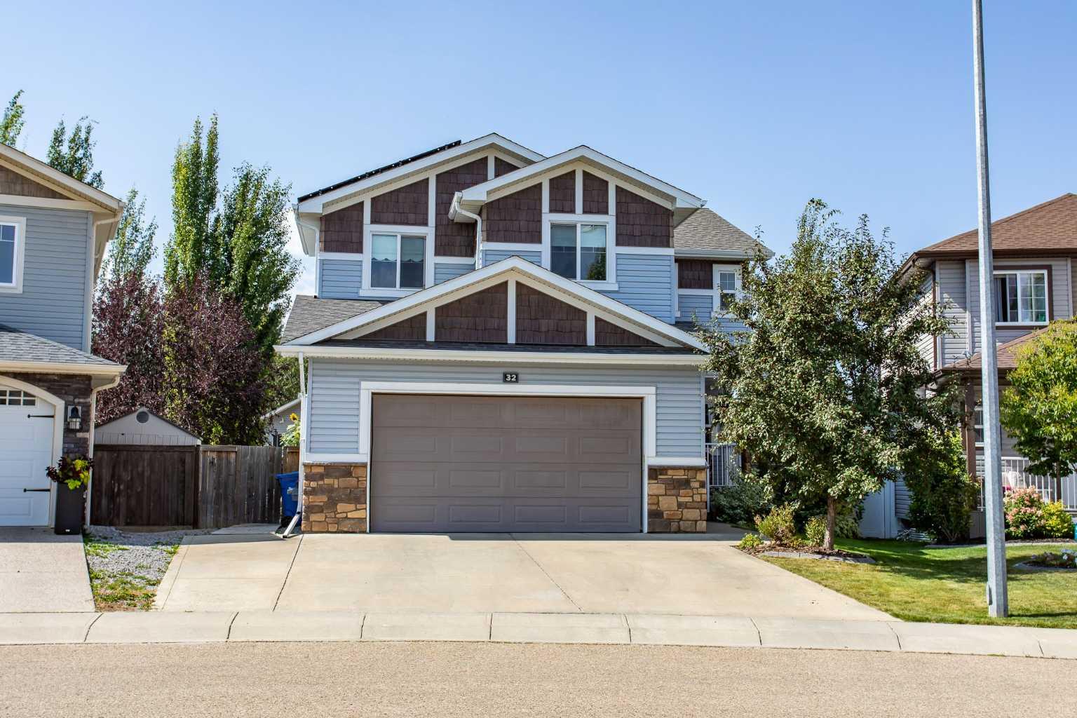 32 Carter Close, Red Deer, AB T4P 0G5