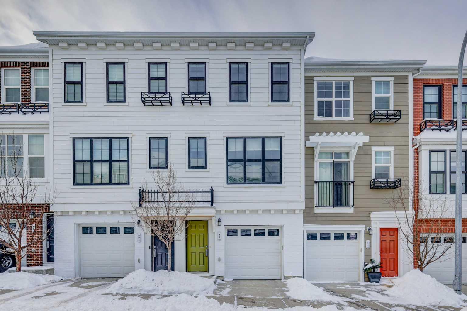 79 Sherwood Row NW, Calgary, AB T3R 0X1