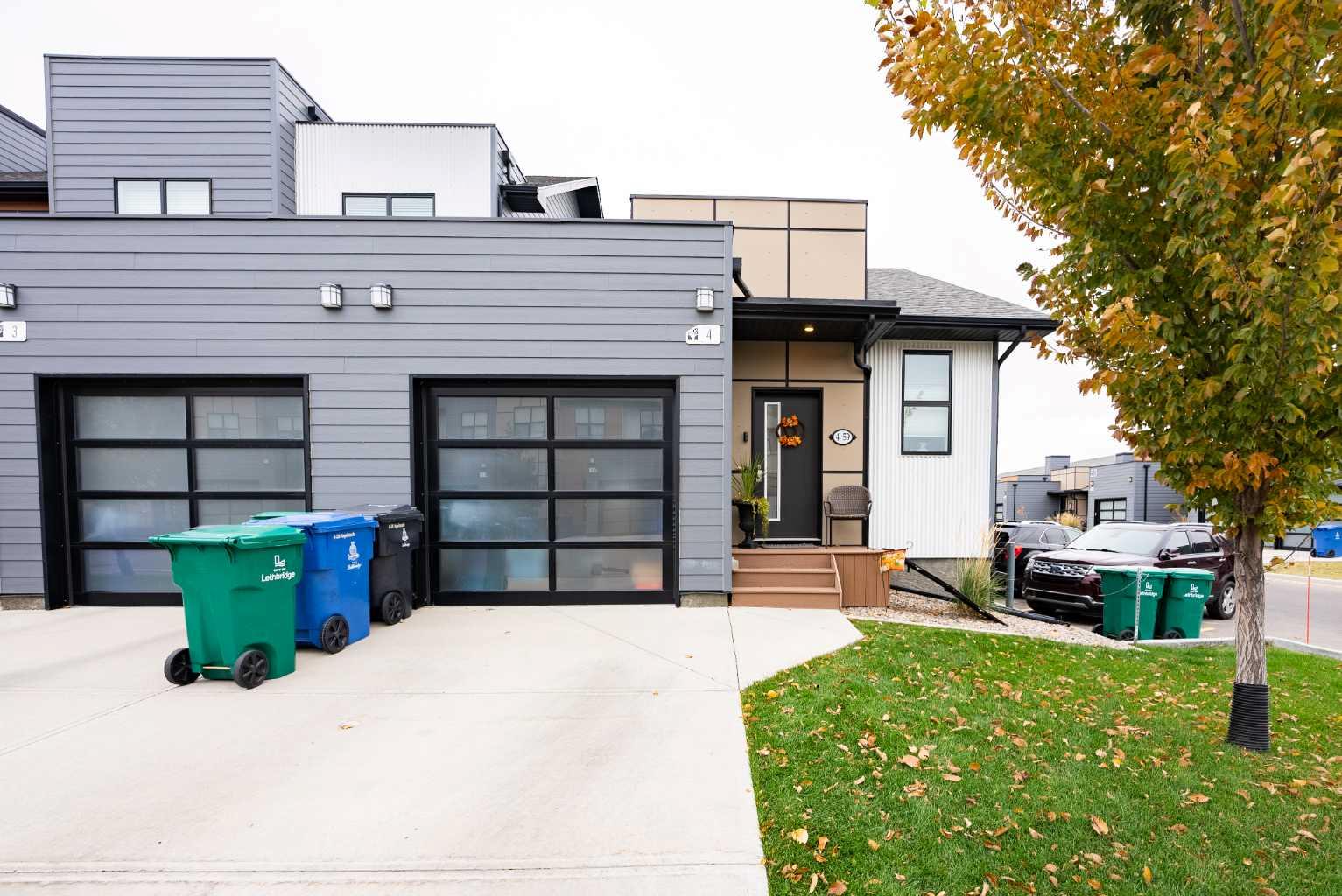 59 Aquitania Circle W Unit 4, Lethbridge, AB T1J 5M5