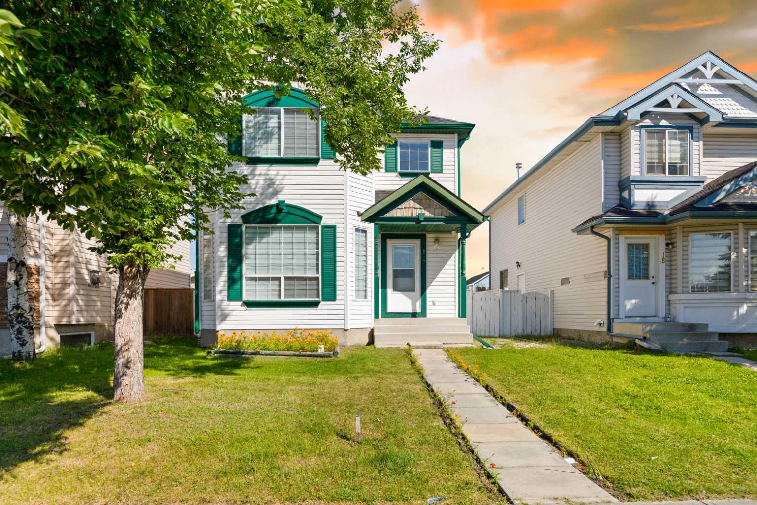 14 Tarington Park NE, Calgary, AB T3J 3V6