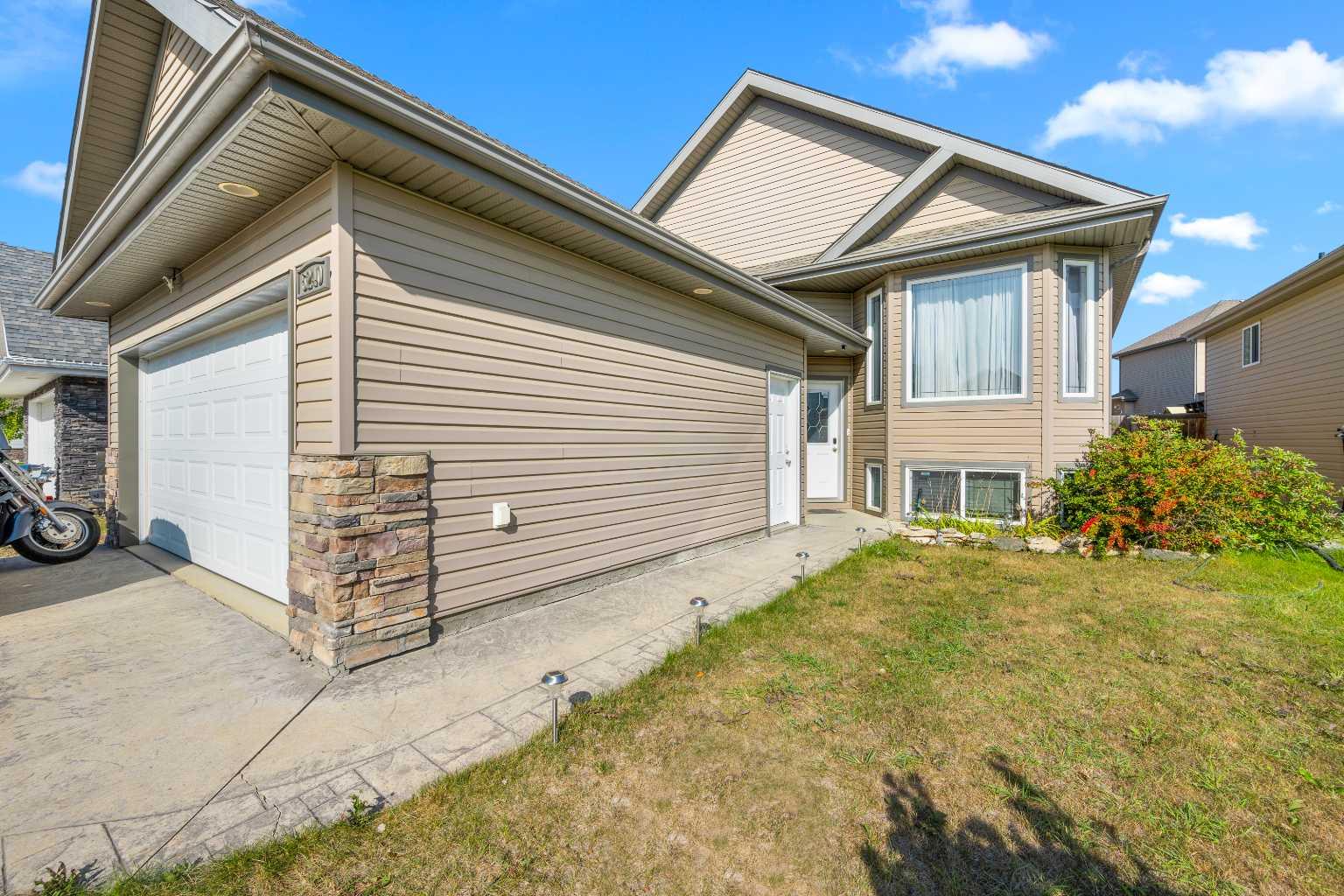 15 Street Unit 5240, Lloydminster, AB T9V 2J1