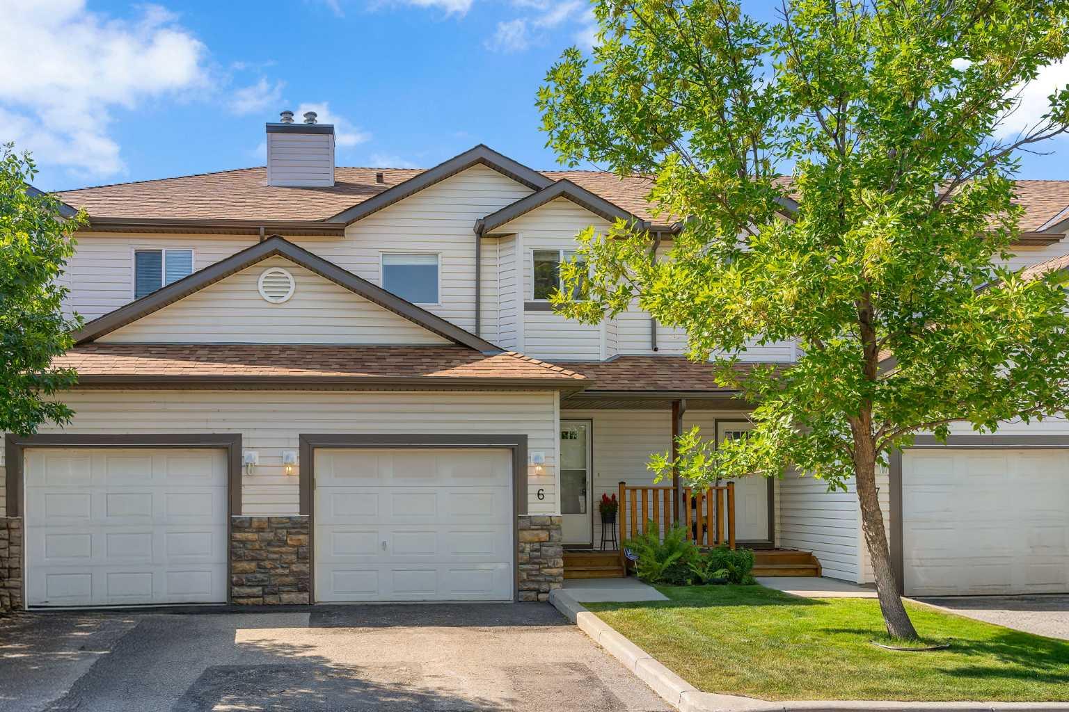 156 Canoe Drive Sw Unit 6, Airdrie, AB T4B 2Z3
