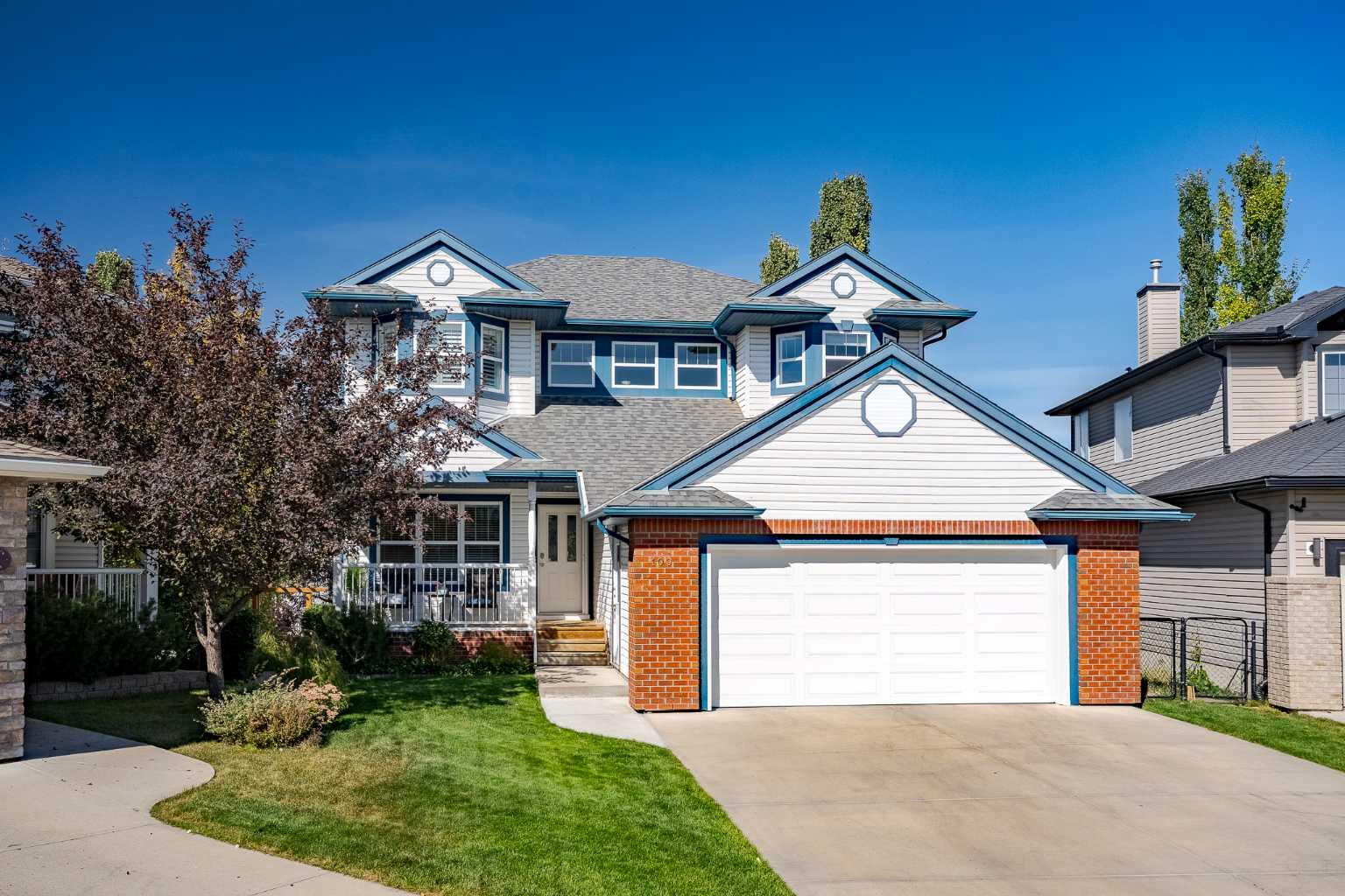 100 Coopers Hts SW, Airdrie, AB T4B 2S1