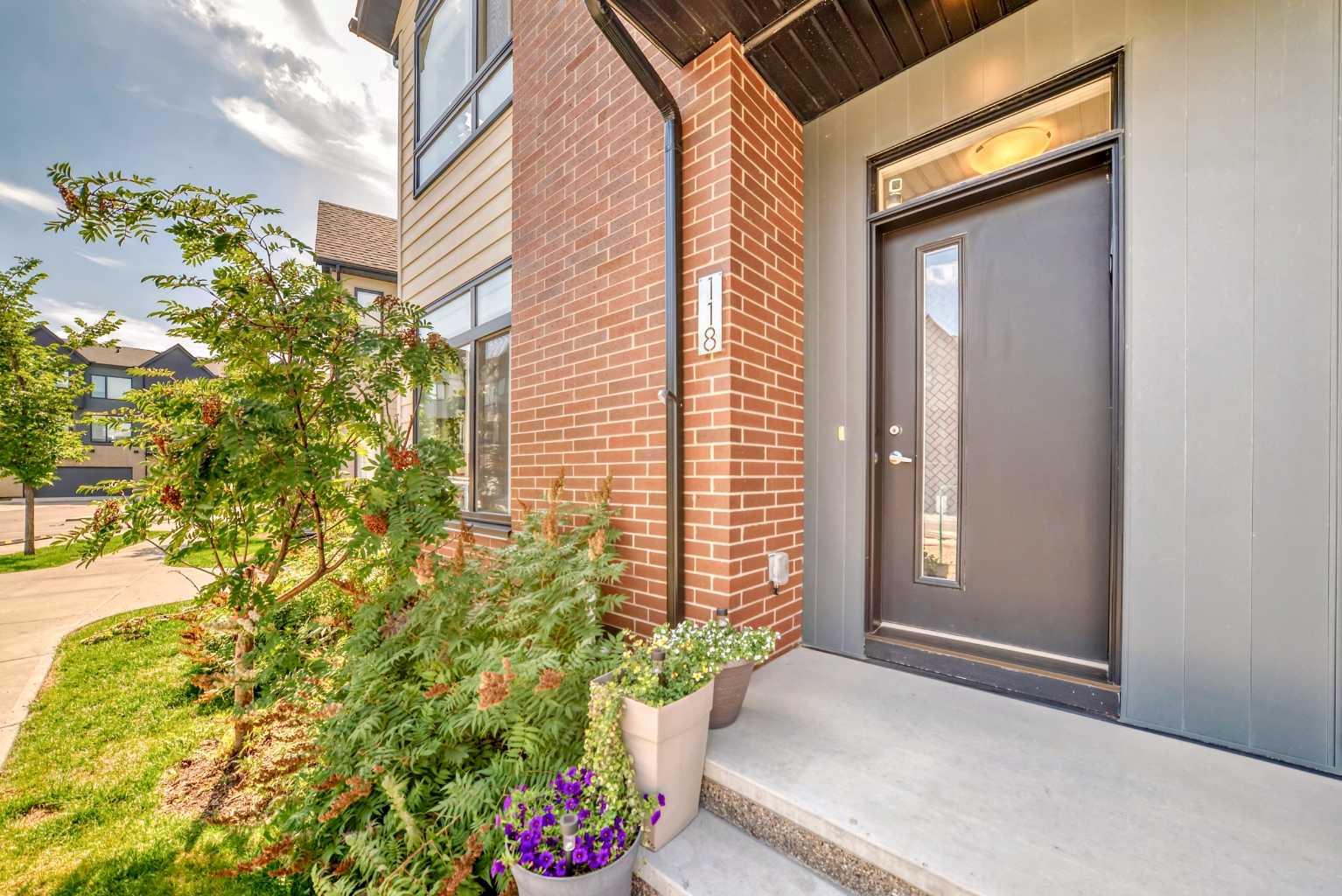 118 Sage Meadows Gdns NW, Calgary, AB T3P 1K2