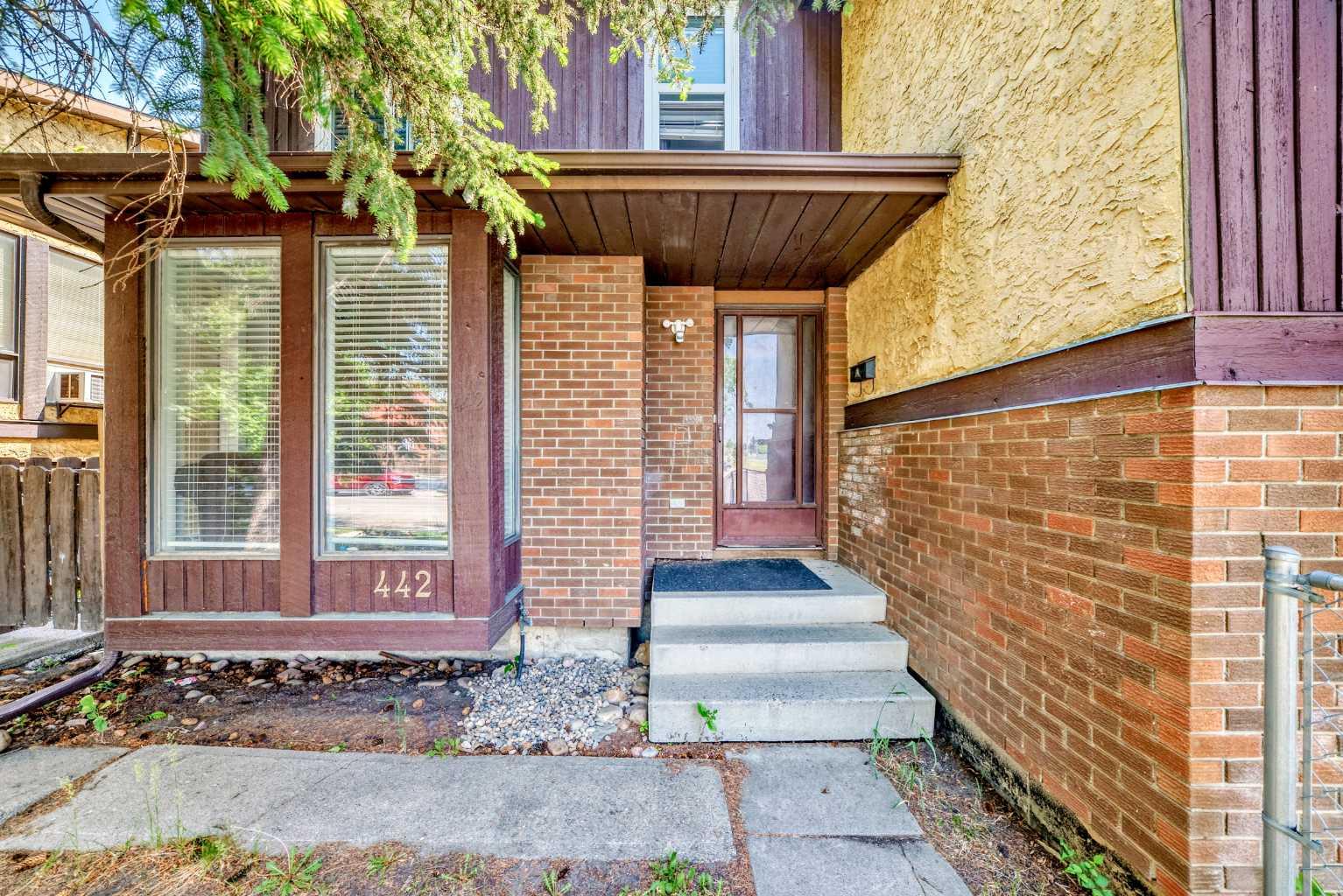 442 Templeview Dr NE, Calgary, AB T1Y 4L2
