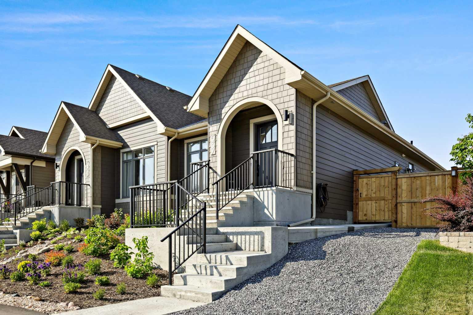 537 Marine Dr SE, Calgary, AB T3M 2Z6